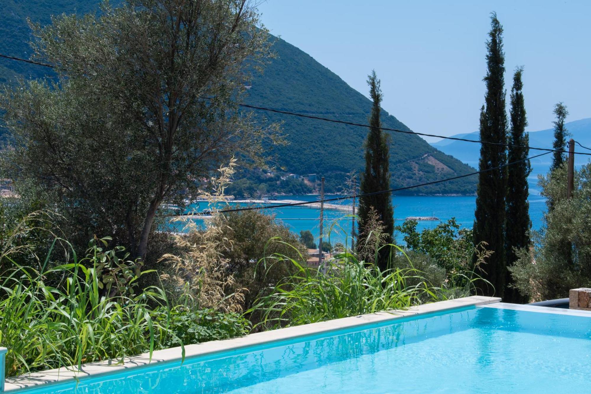 Calionas Suites Vasiliki  Ngoại thất bức ảnh